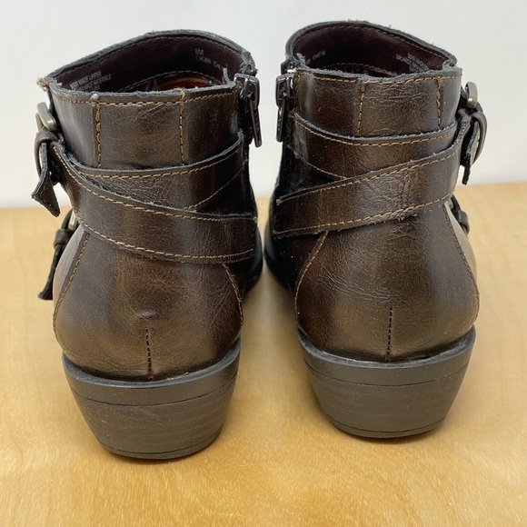 B.O.C. Brown Vegan Leather Ankle Boots w/Strap & Buckle Detail Zippered Size 8 - Picture 4 of 10